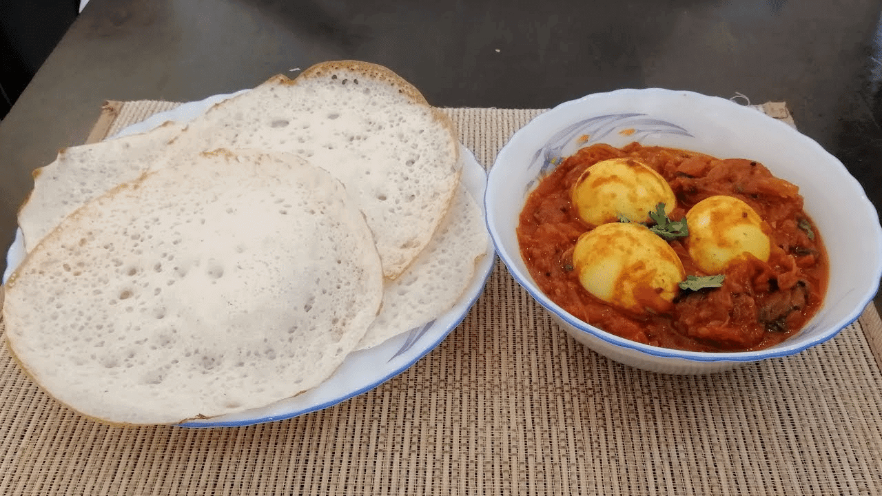 appam and mutta curry
